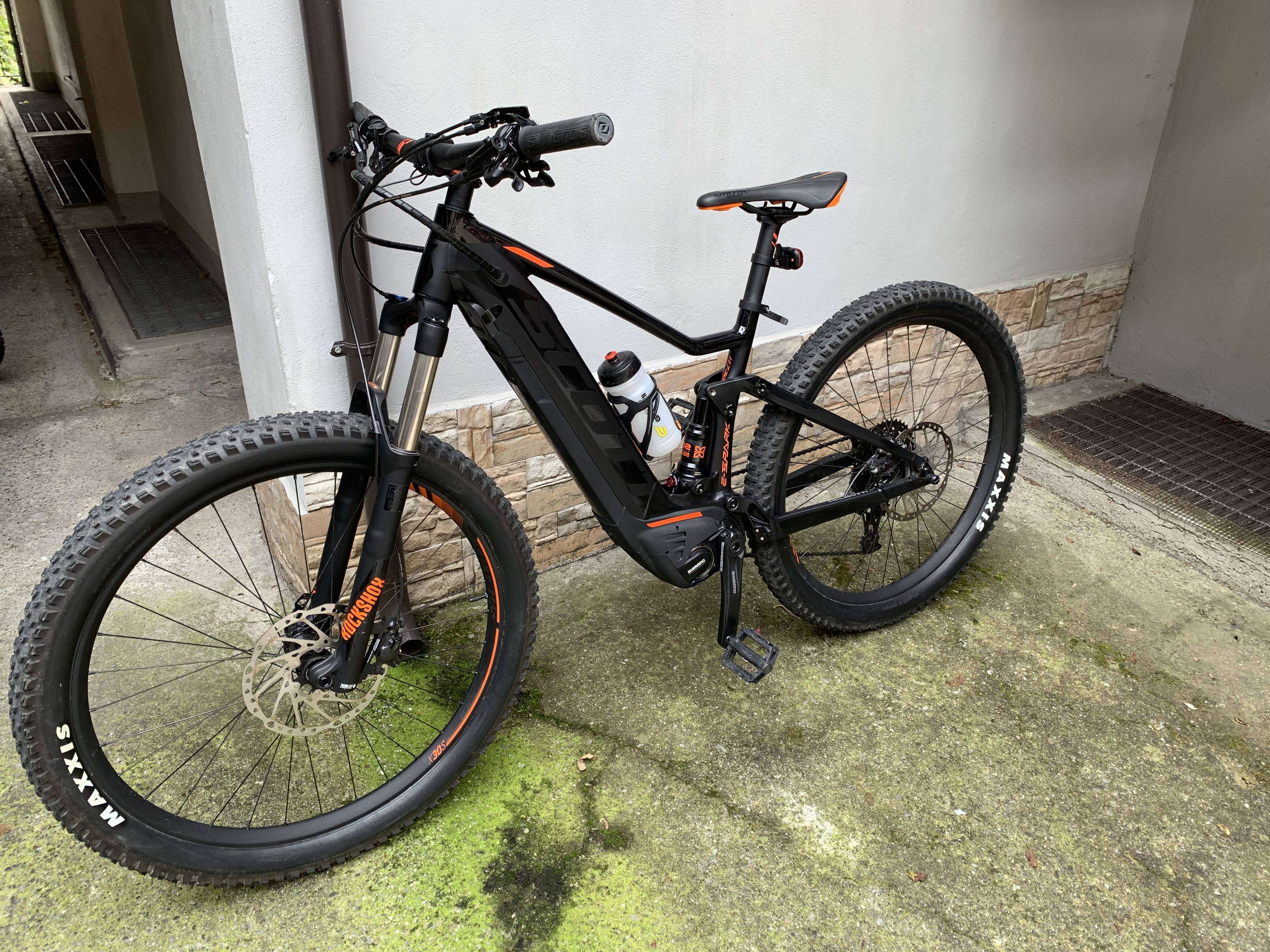 hero sprint cycle with disc brakes